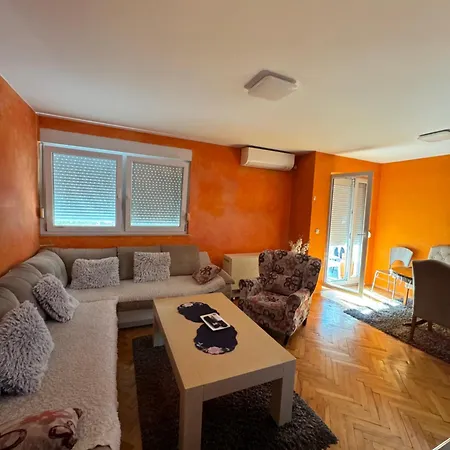 Sunnyplace Apartment *